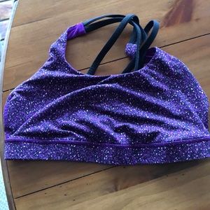 Lululemon sports bra